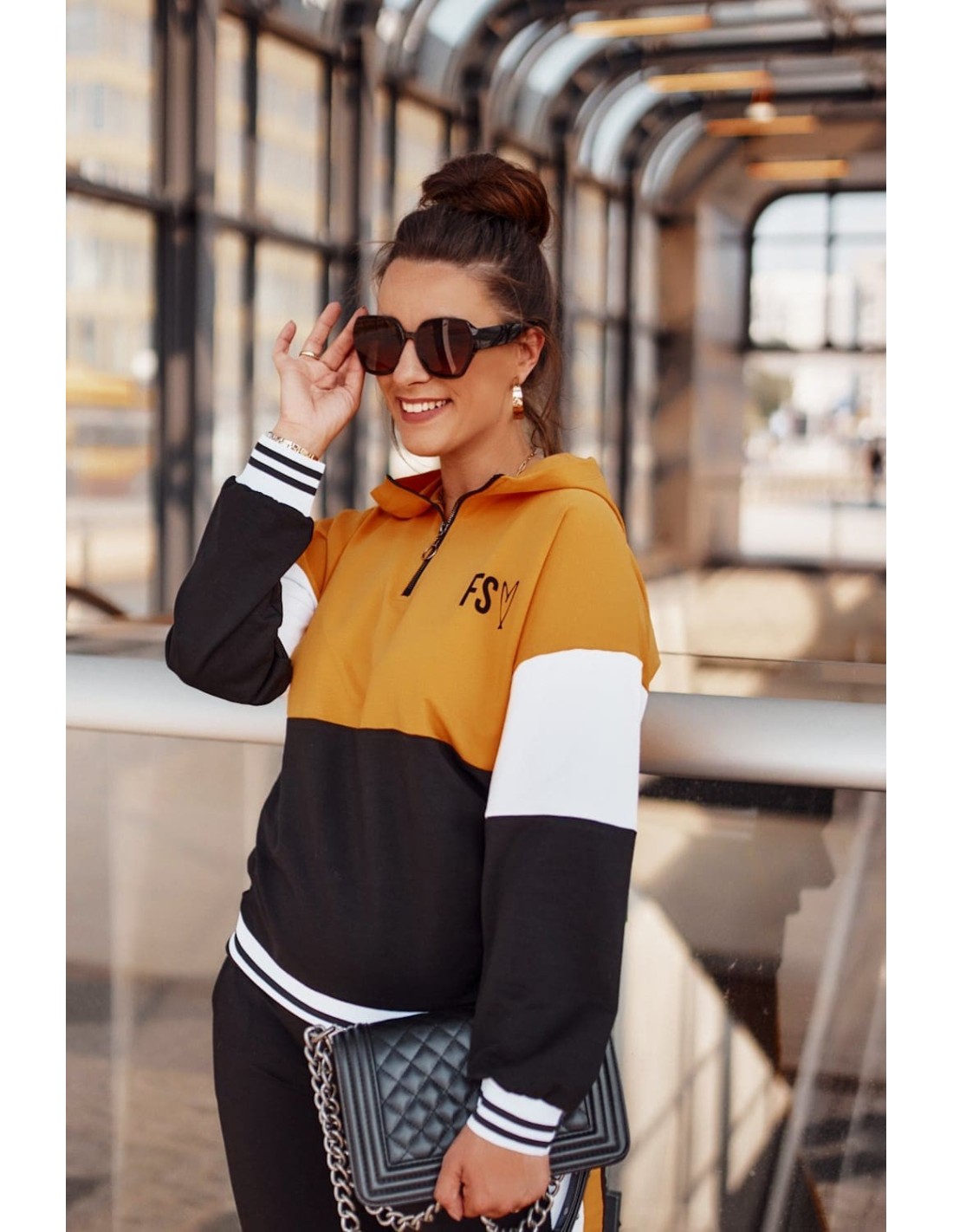 Women\'s sports set with a hood, mustard FI599 - Online store - Boutique